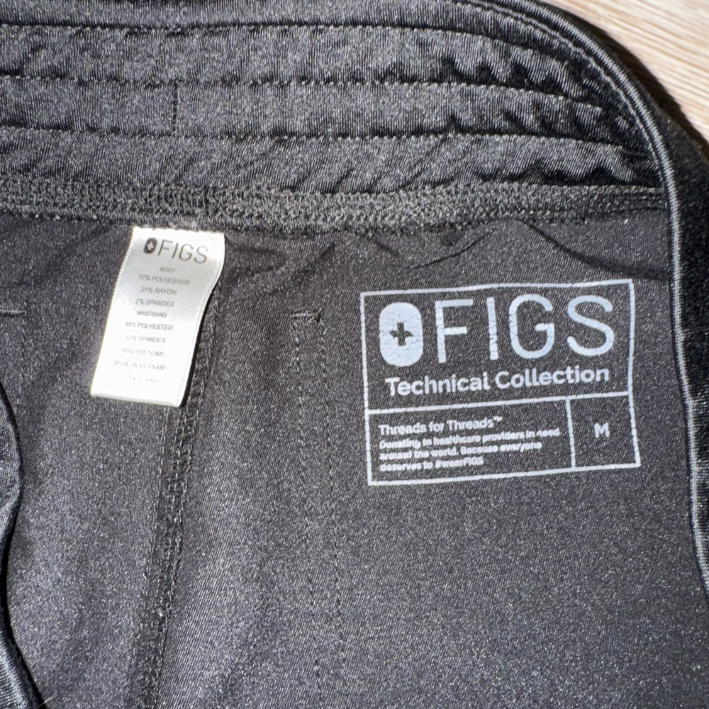 Figs Women’s Livingston Basic Scrub Pants